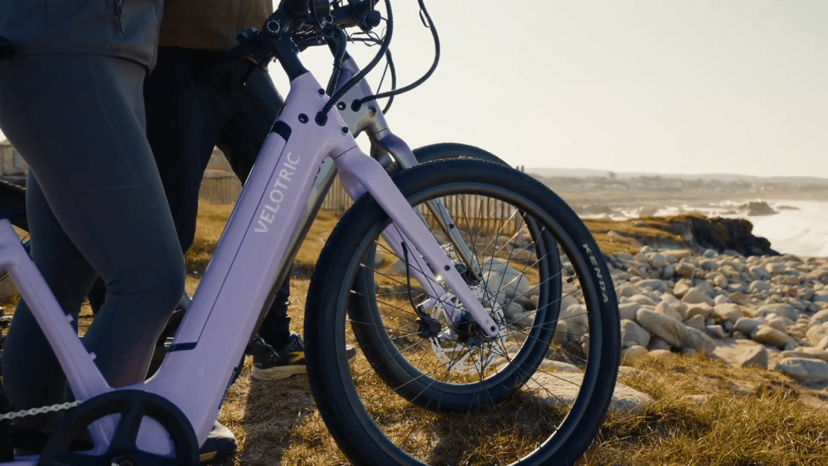 Velotric Breeze 1 Cruiser Ebike - Breeze Through Every Mile.