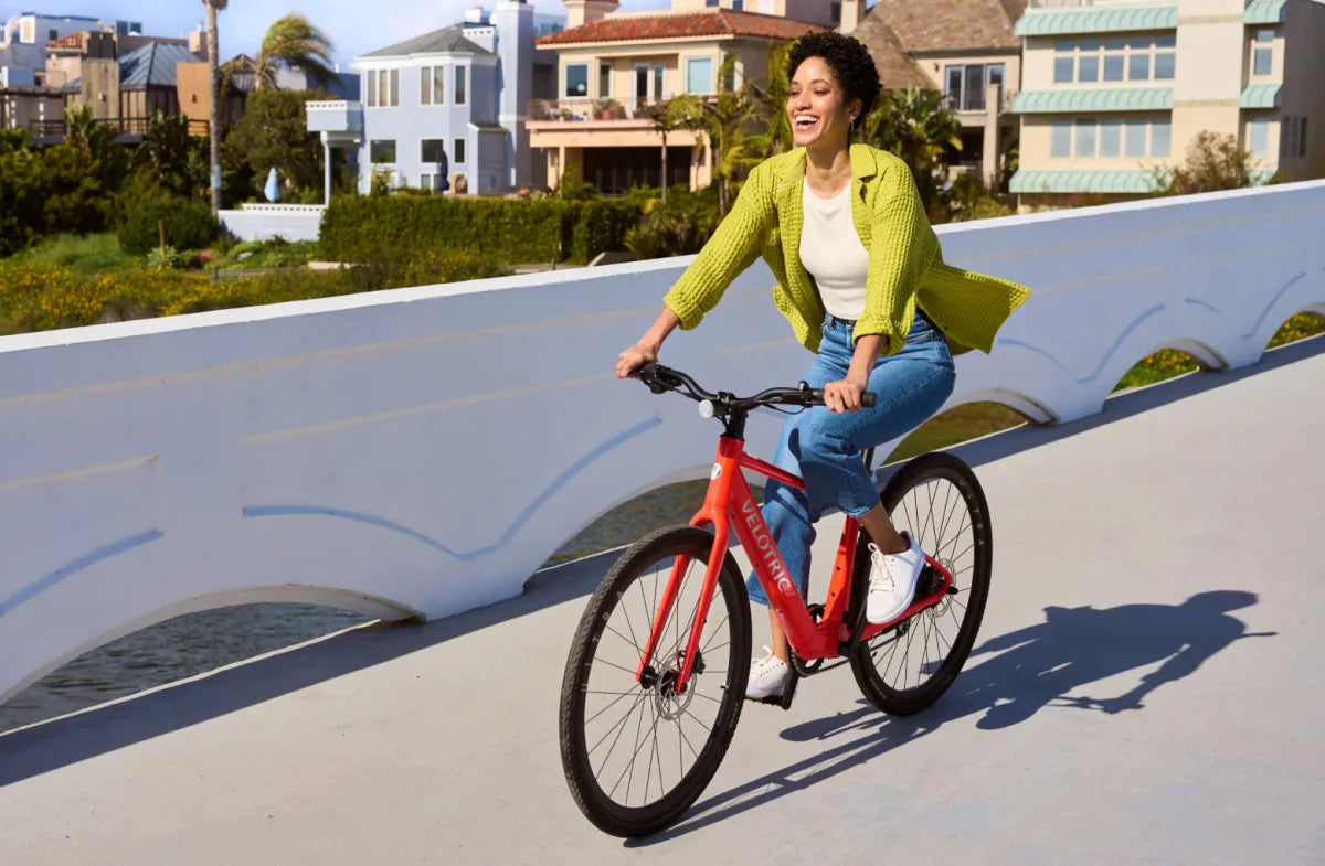 Velotric T1 ST Plus Ebike – Sleek & Lightweight Electric Bike for City Commuting